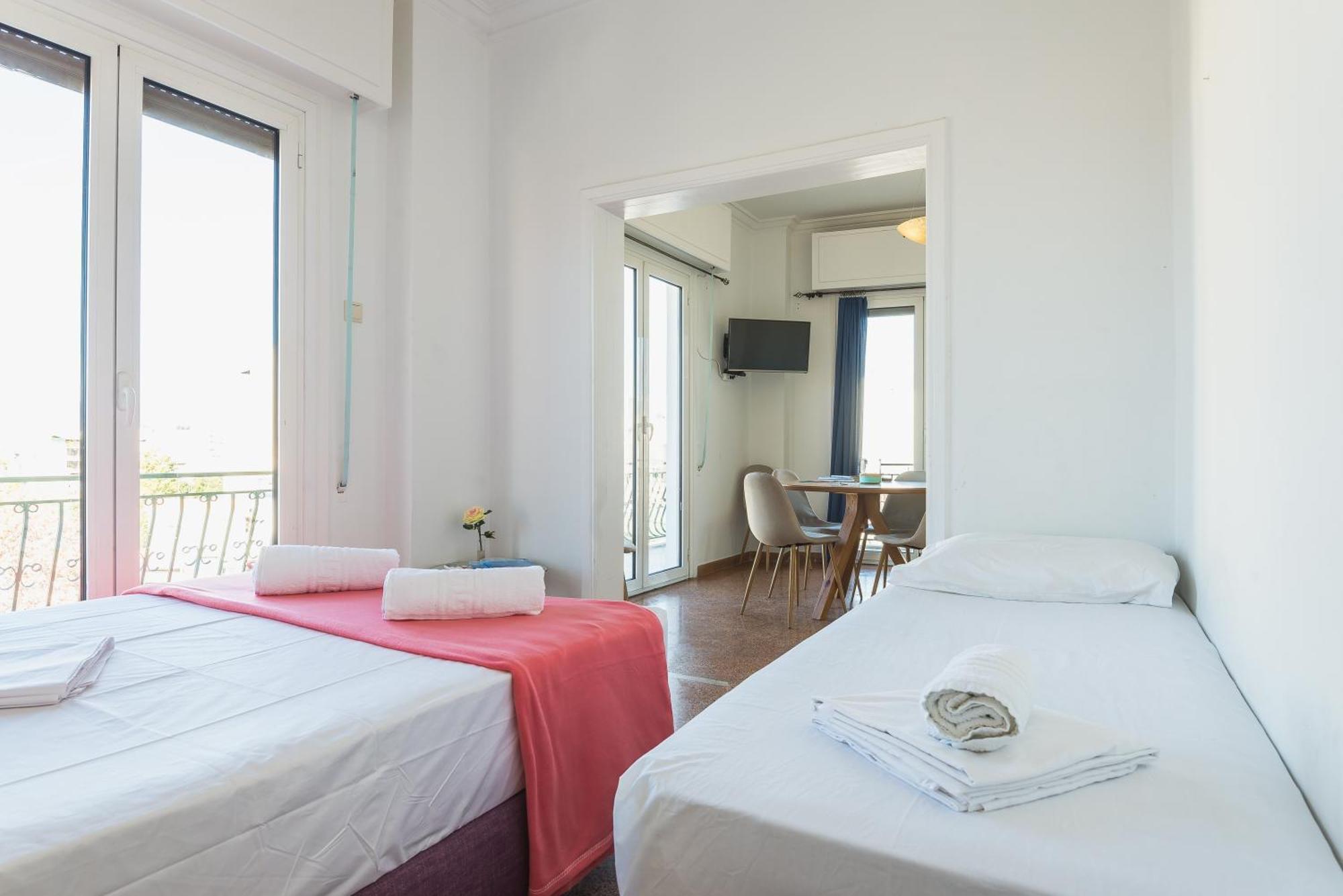 Super Paradise Apartments Athens Luaran gambar