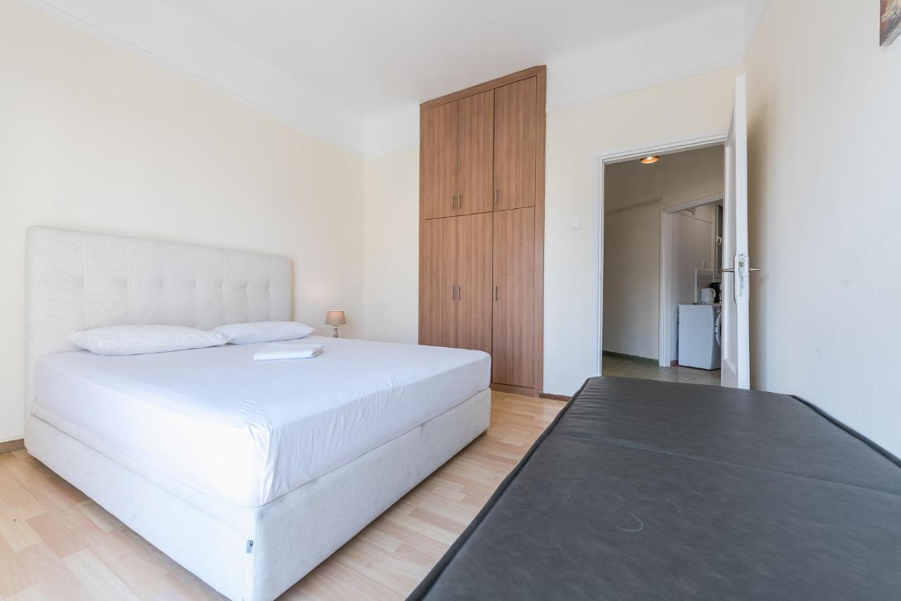Super Paradise Apartments Athens Luaran gambar