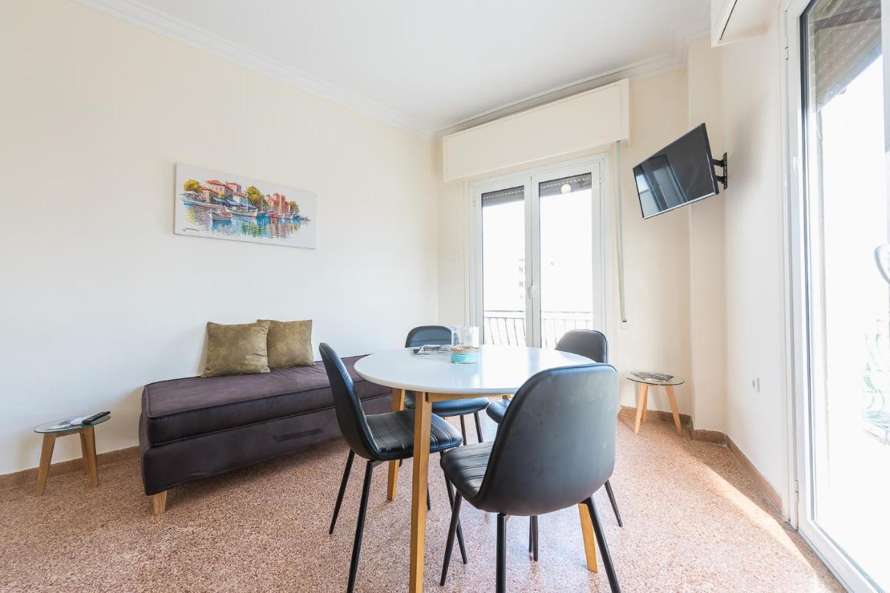 Super Paradise Apartments Athens Luaran gambar